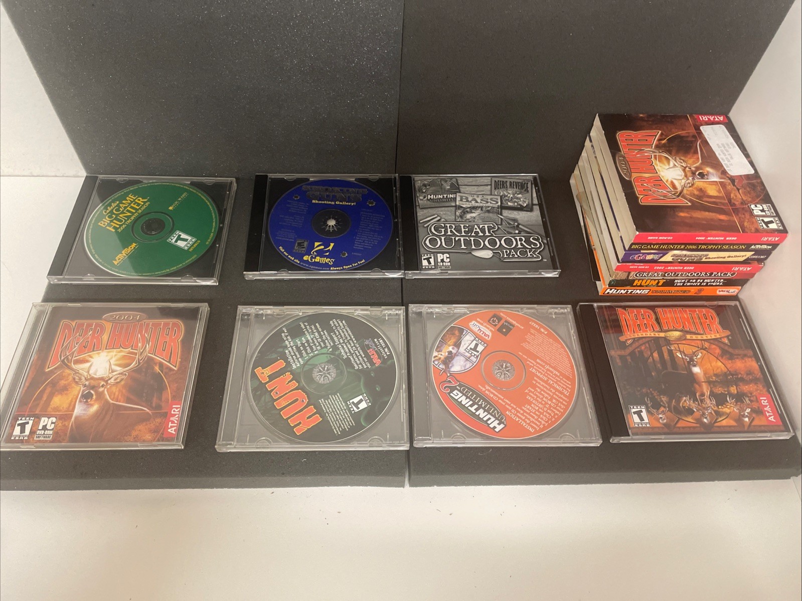 Lot of 28 PC Shooting Games, Cabelas Game Hunter, Trophy Hunter, Safari Etc.