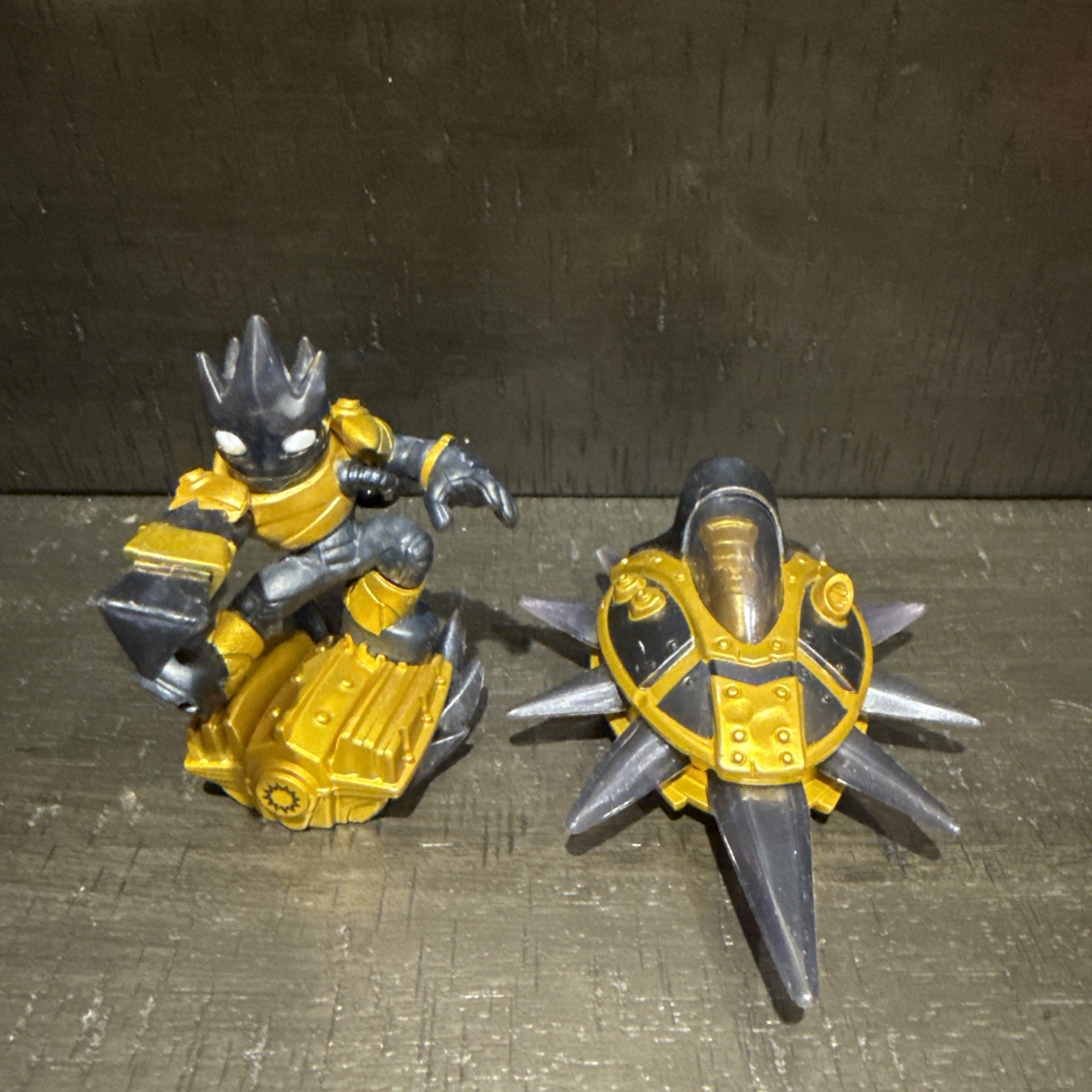 Activision Skylanders Legendary Astroblast & Legendary Sun Runner