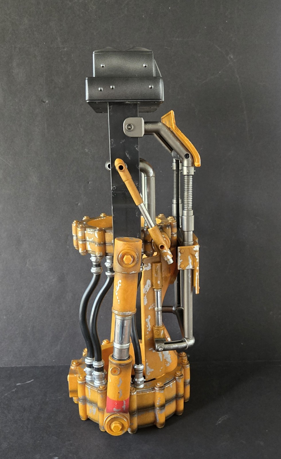 Fallout Power Fist 1:1 Scale Replica Bethesda Chronicle Collectibles No box 2018