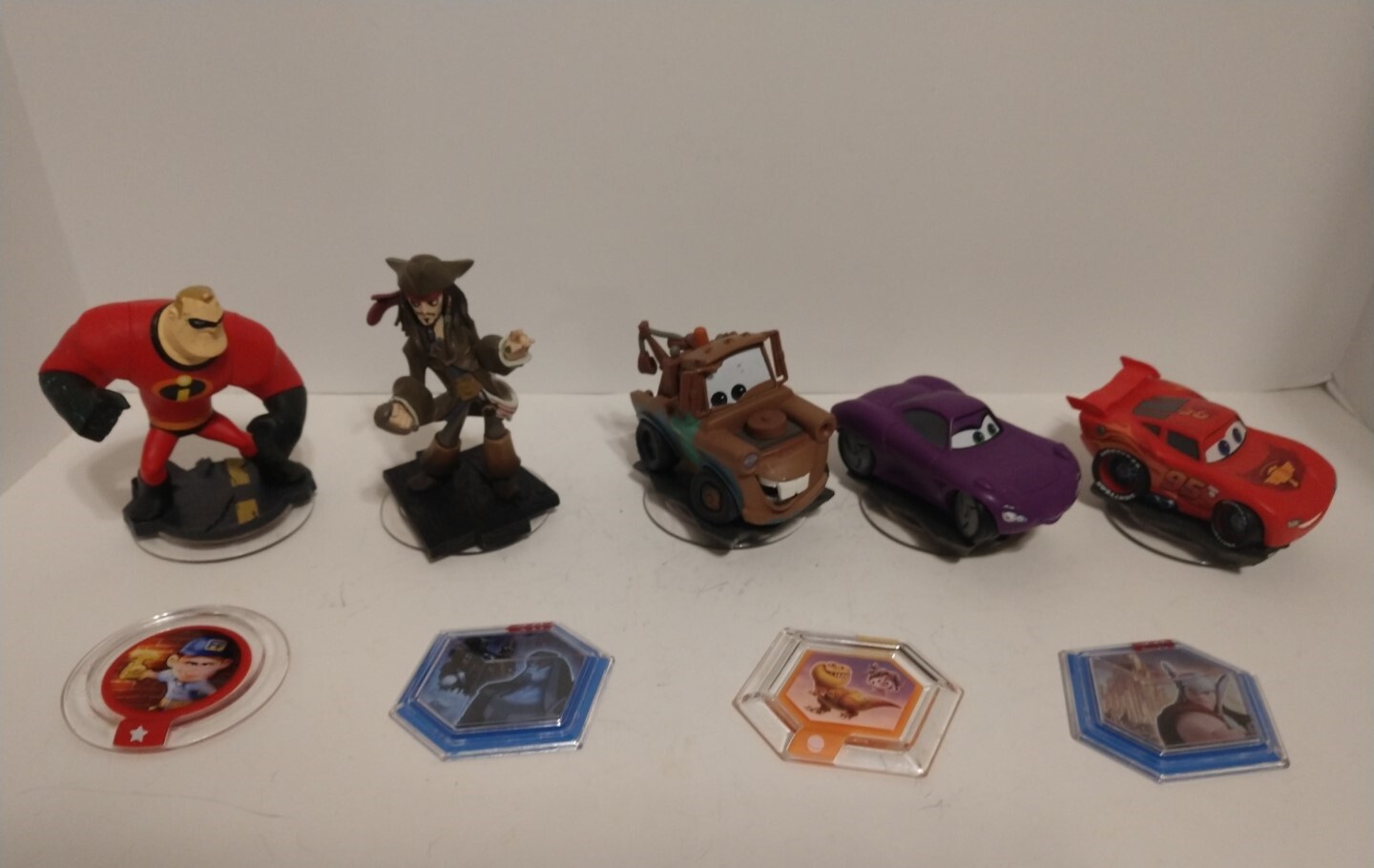 Disney INFINITY Characters & Power Discs Lot ~ 5 Figures, 4 Discs ~ Cars,Pirates
