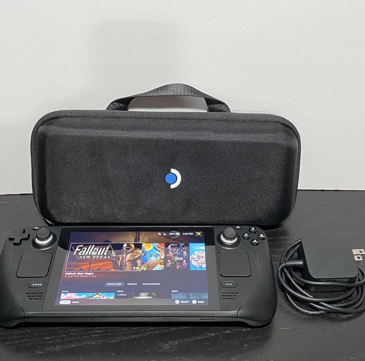 Valve Steam Deck 256GB LCD Console – Case & Charger *Next Day Shipping
