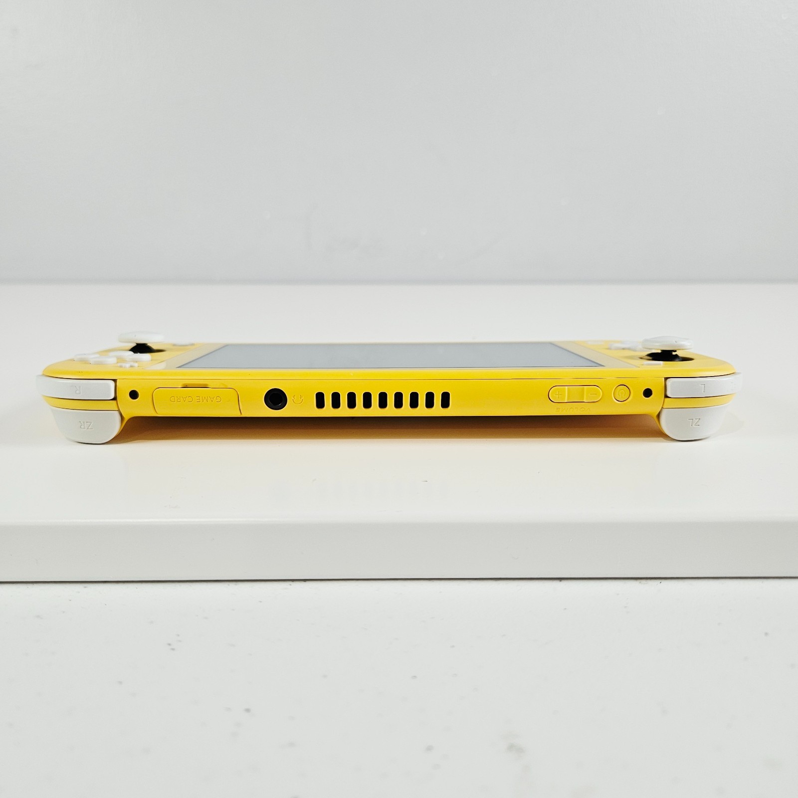 Nintendo Switch Lite Yellow 32GB 720p Wi-Fi Handheld Console HDH-001 Tested