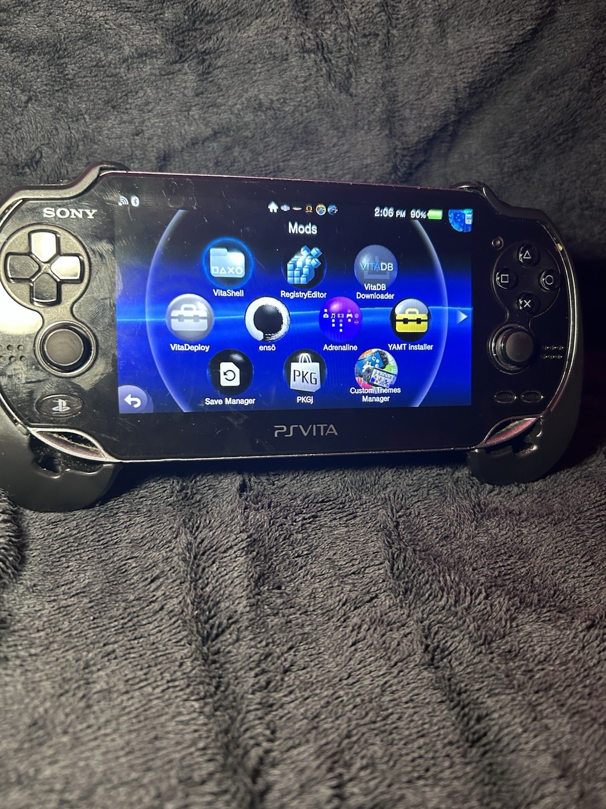 Sony PS Vita PCH-1000 Black 4GB Wi-Fi Handheld w/ Memory Card & Adapter