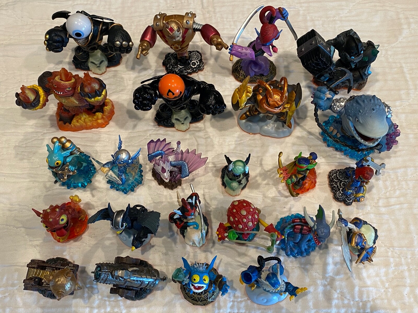 SKYLANDERS GIANTS Figures Magic Items ~ YOU PICK FIGURE ~ BUY 2 GET 2 FREE