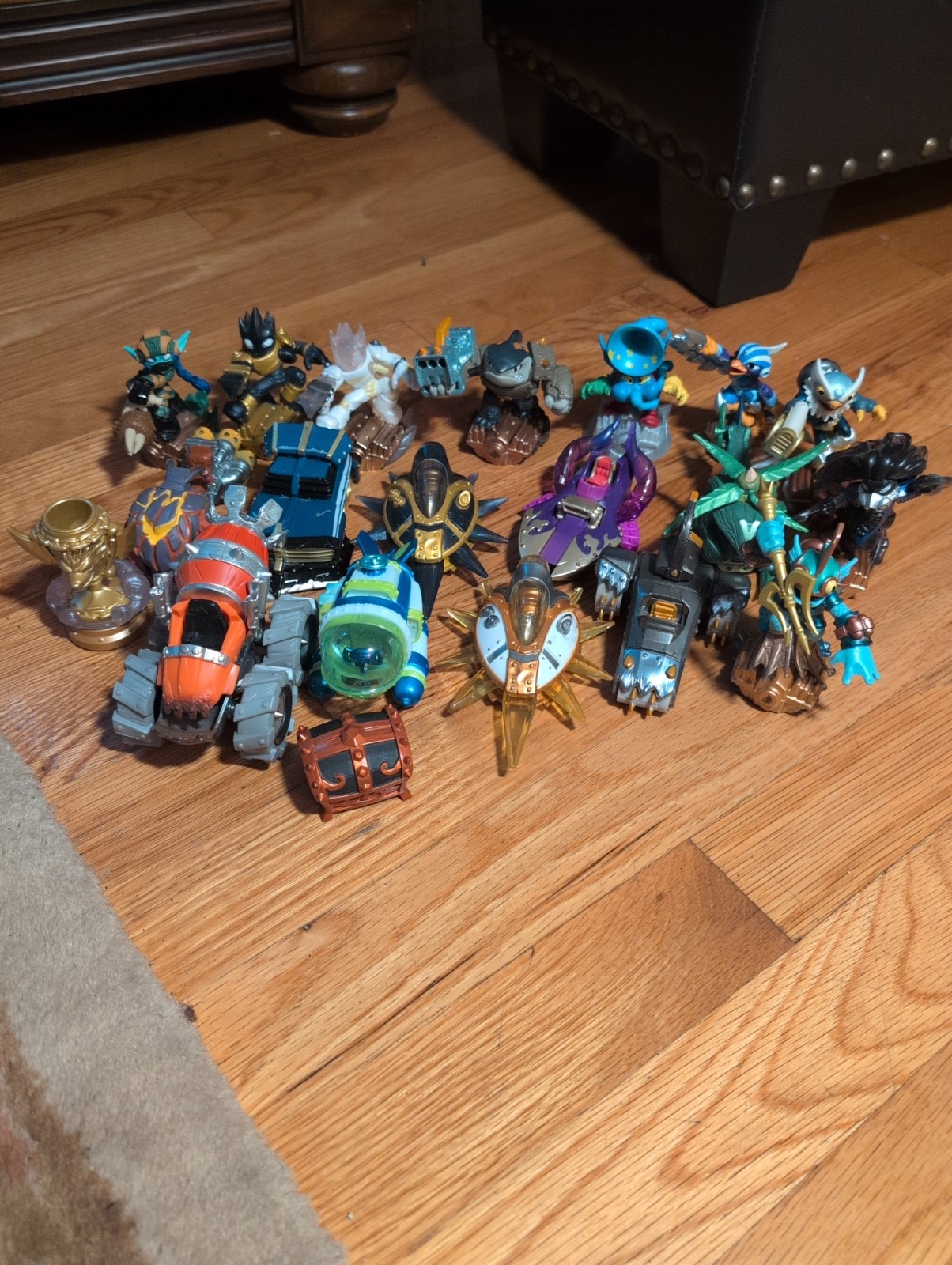 Skylanders Superchargers Lot of 20 Figures and Vehicles