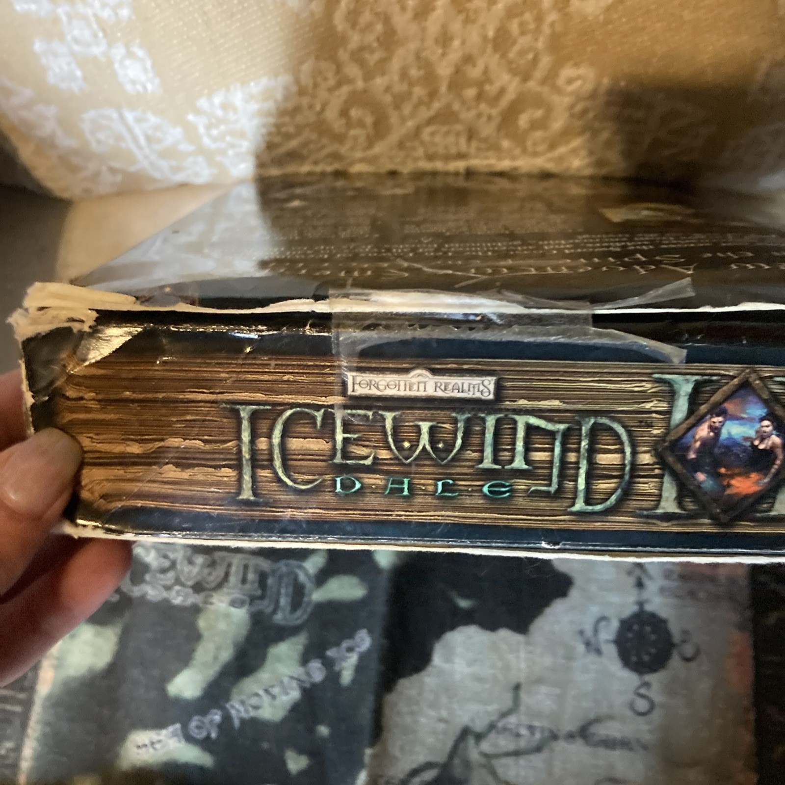 Icewind Dale II 2 PC CIB (Complete In Box) 2002 Including Fabric Map