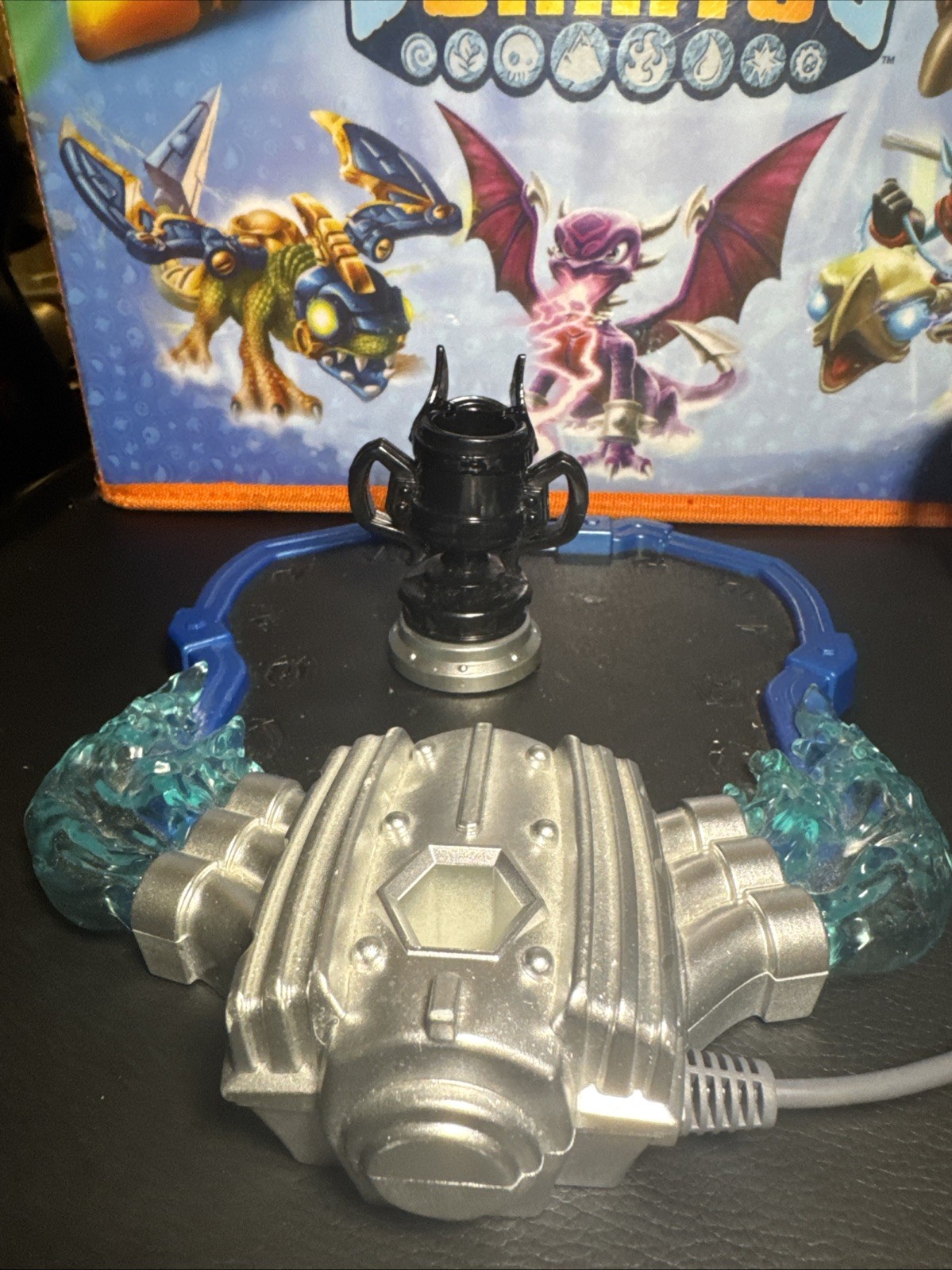 Skylanders Superchargers Dark Spitfire Hot Streak And Kaos Trophy