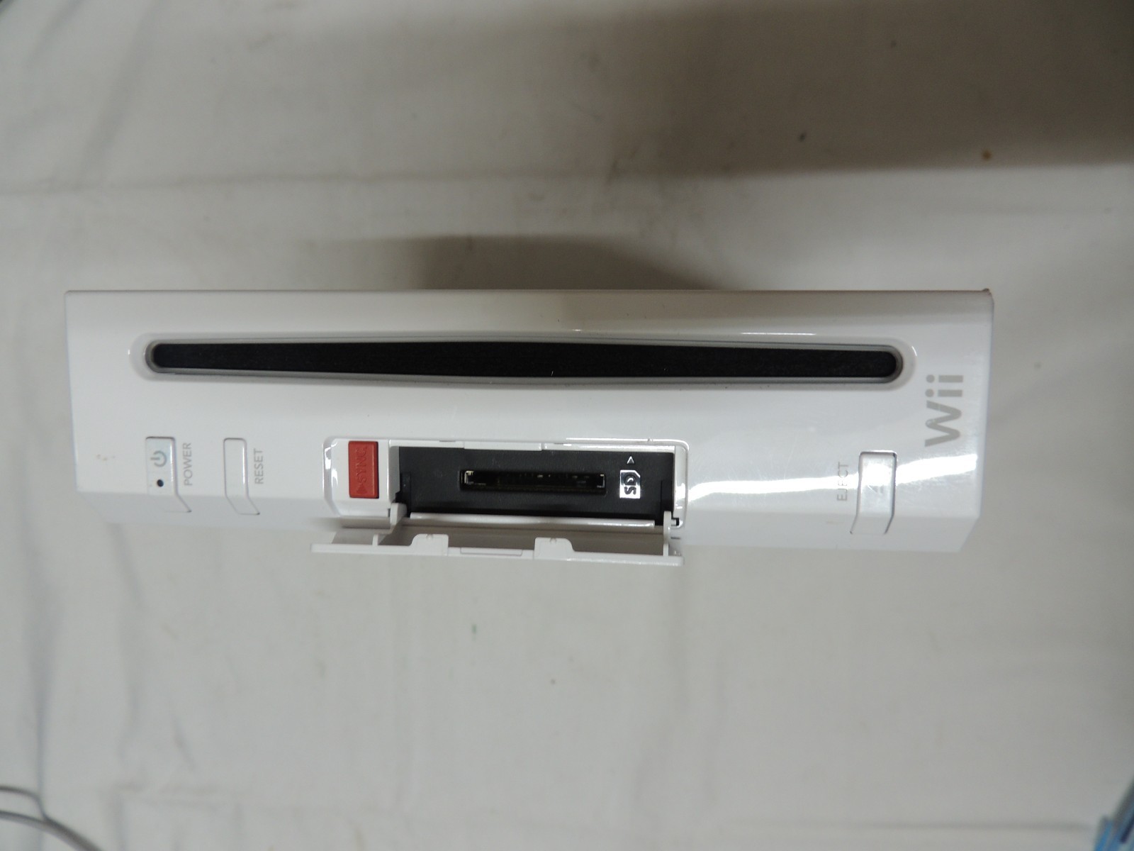 Nintendo Wii – RVL-001 White Bunddle #18 NO AV CABLE