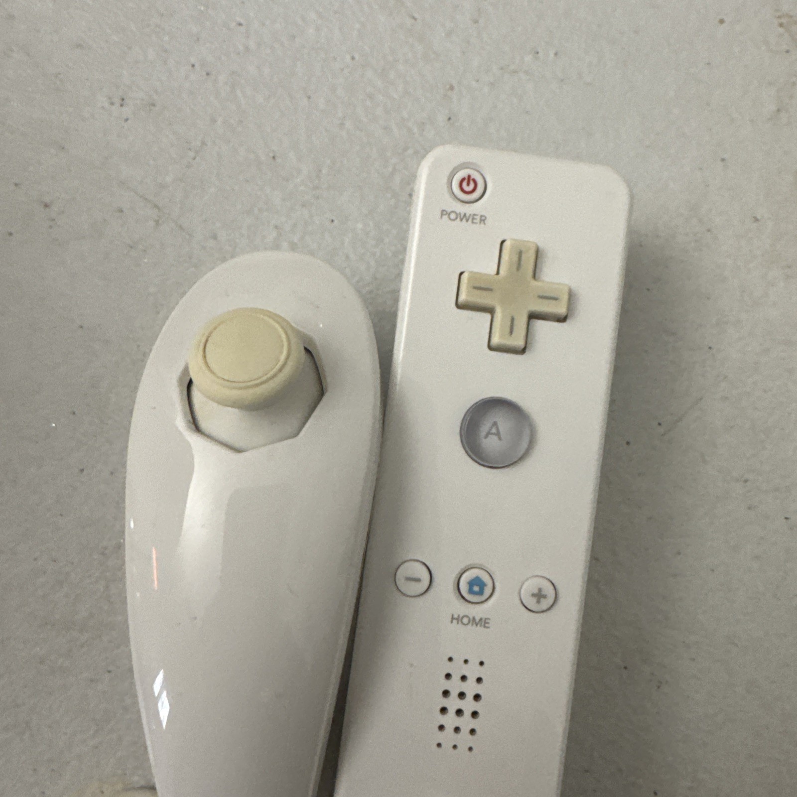 Nintendo Wii White Motion Plus Controller with Nunchuck