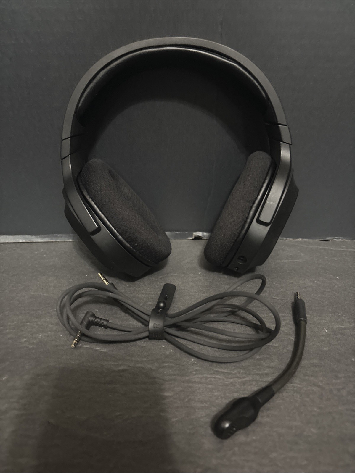 Razer Barracuda X Ear-Cup Headsets – Black (RZ04-0380) – Missing Dongle