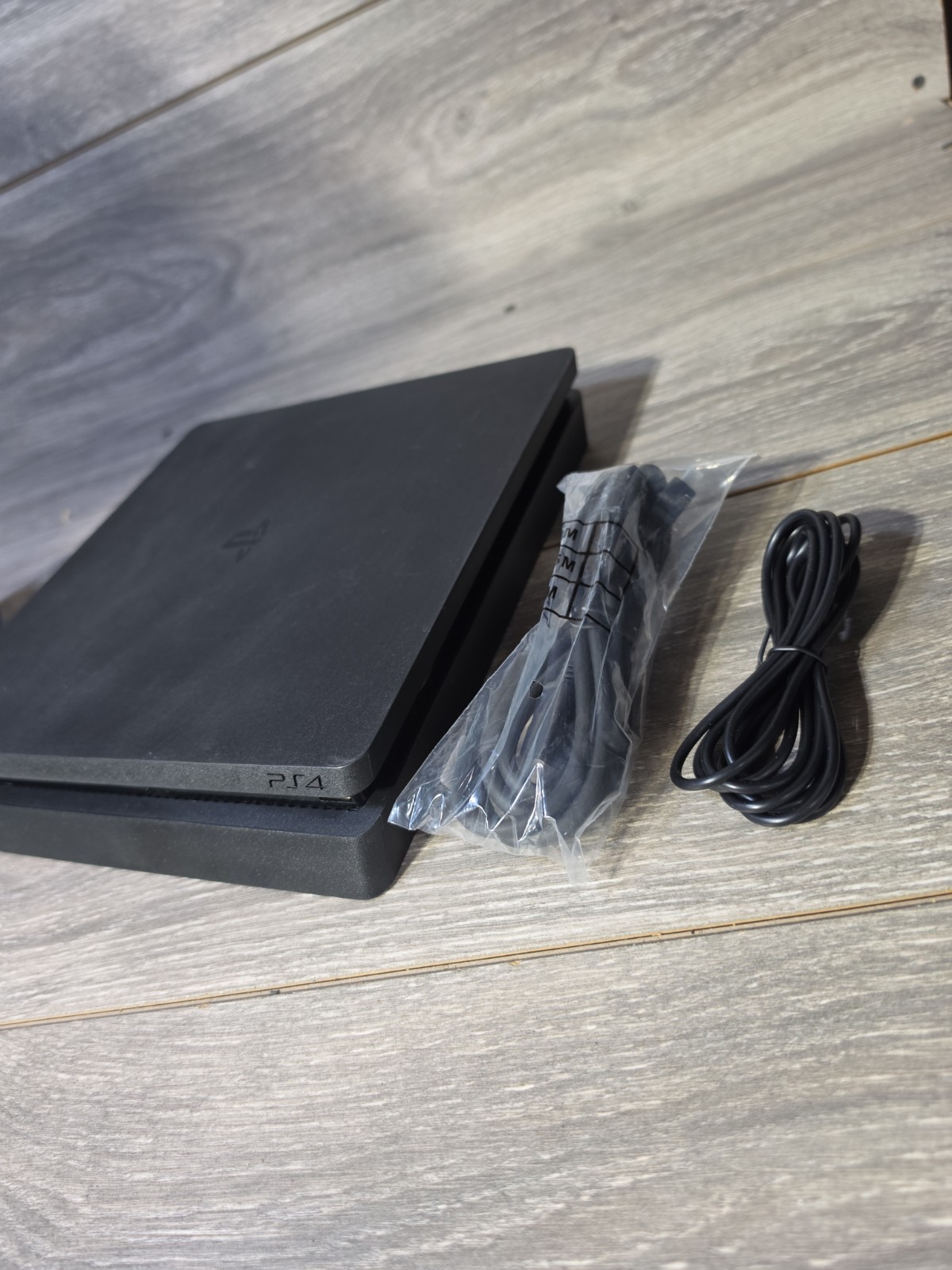 SONY PLAYSTATION 4 PS4 CUH-2215B 1 TB CONSOLE 3 GAME BUNDLE W CONTROLLER & CORD