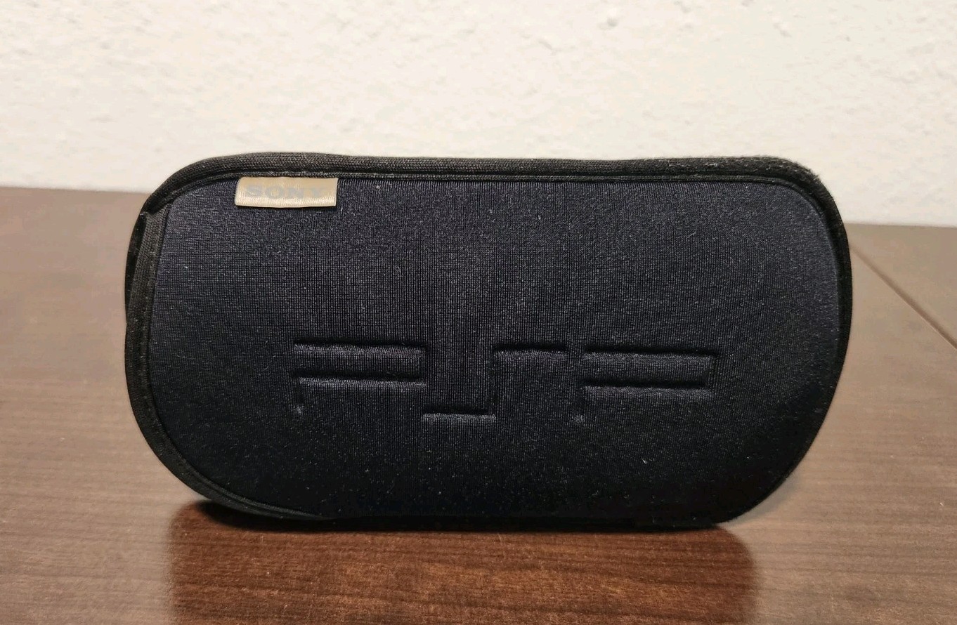 Official SONY Travel Case for PSP PlayStation Portable Black Padded Soft Shell