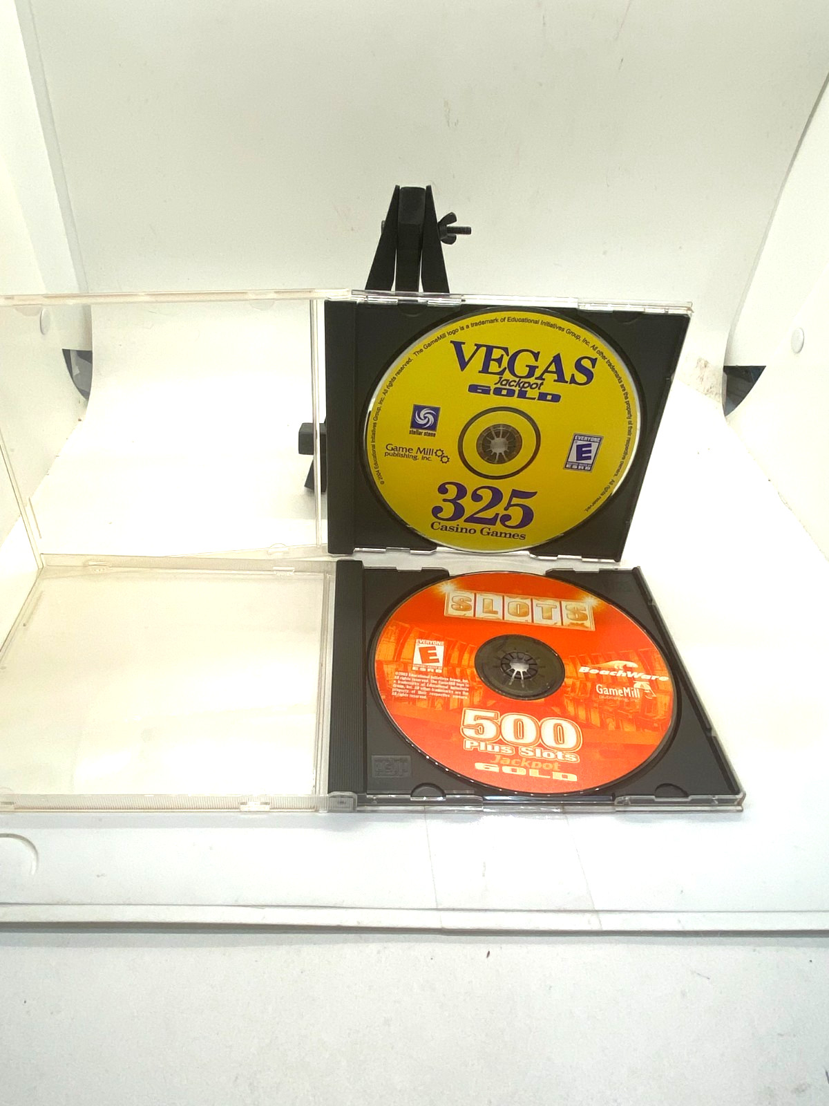 2 Discs of PC Computer Games: Vegas Jackpot Gold / 500 plus slots Jackpot Gold