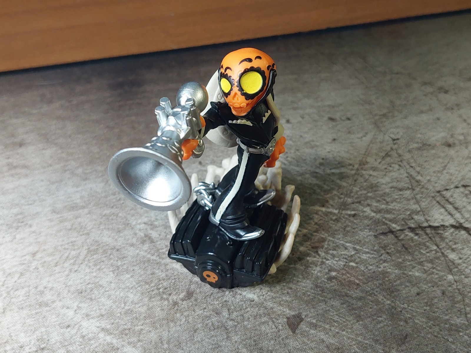Skylanders SuperChargers: Frightful Fiesta Silver Gun Variant 87528888