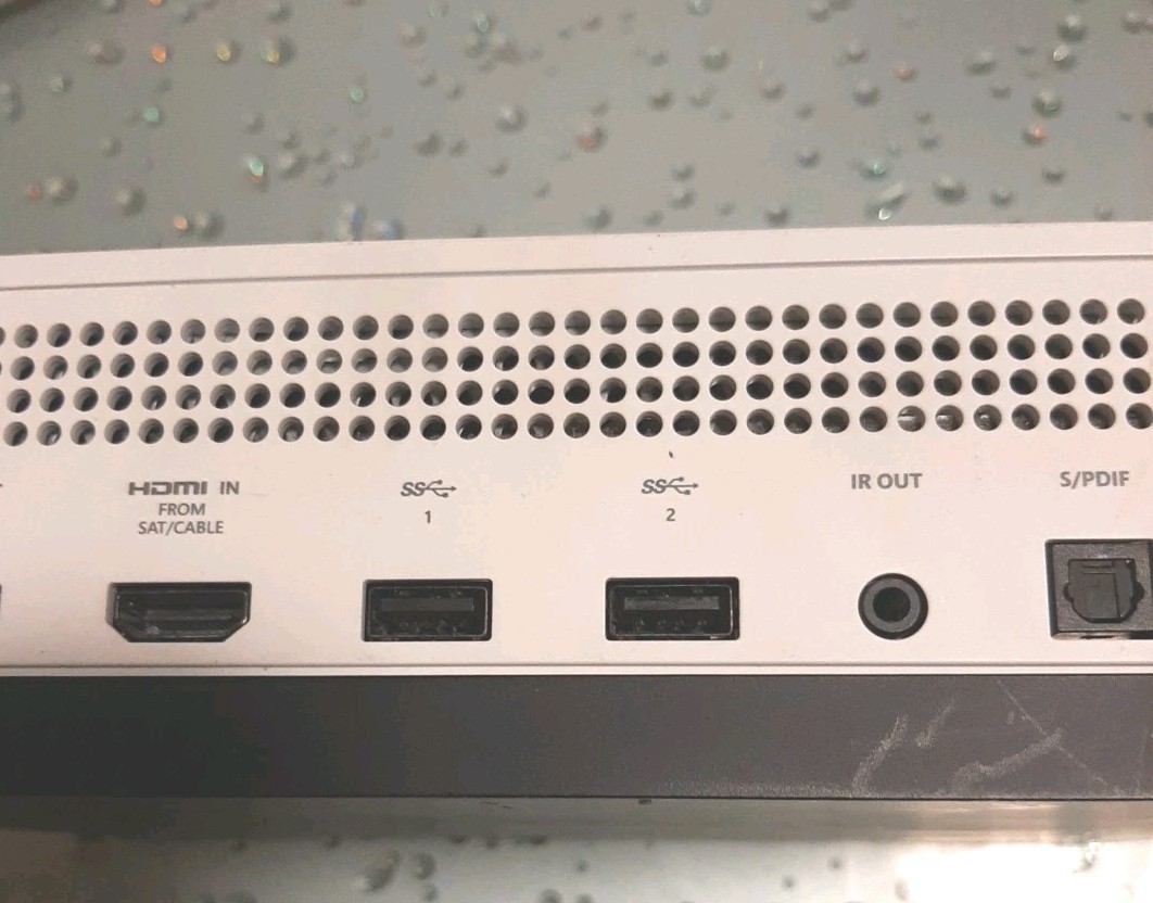 Microsoft Xbox One S 512GB Video Game Console Model 1681 White