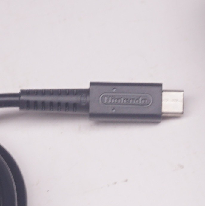 Nintendo Switch HAC-010 Official USB Controller Charging Cable + Generic HDMI