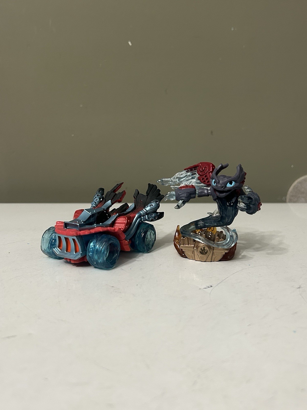 Skylanders Superchargers Spitfire And Hot Streak