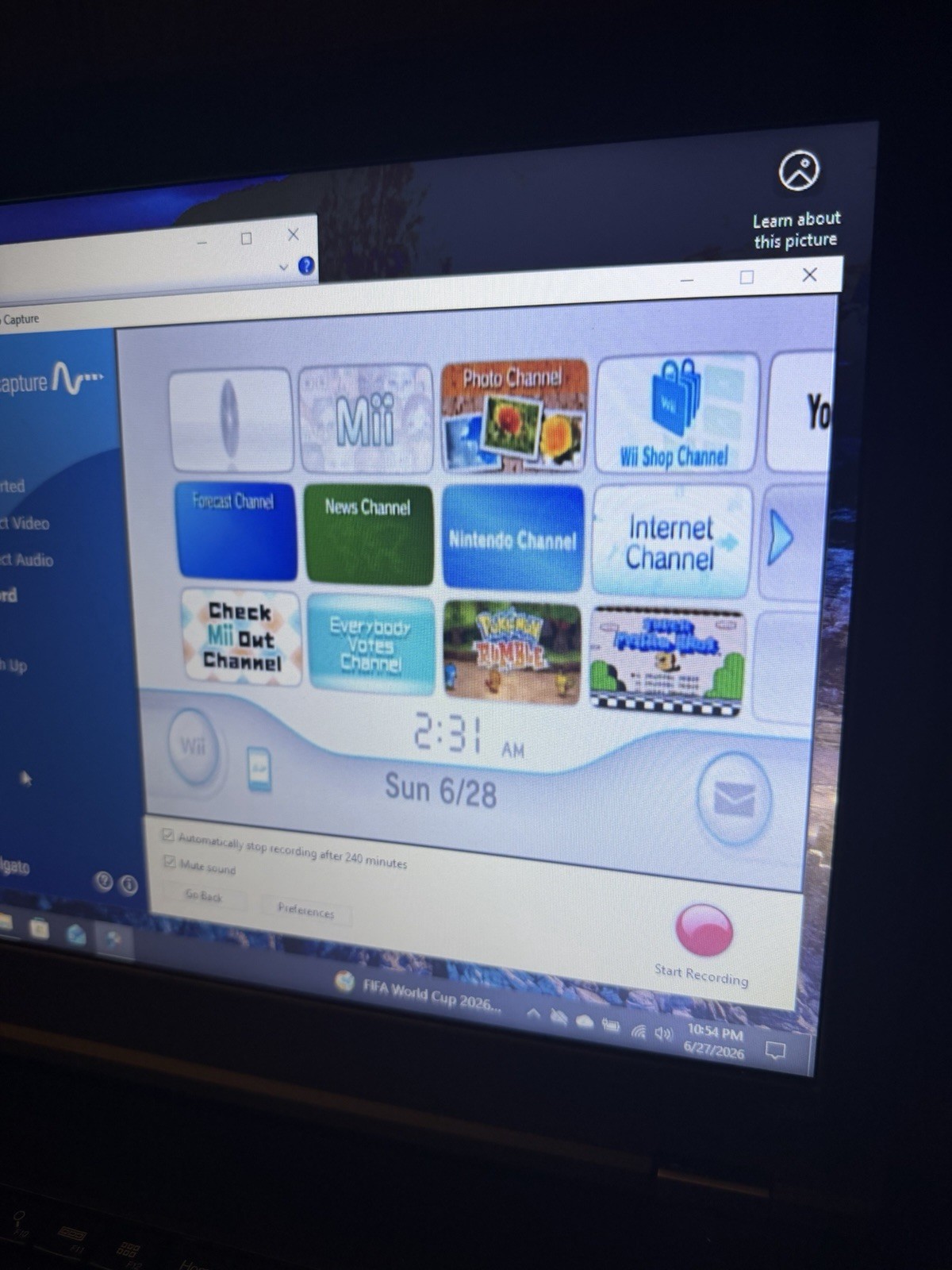 HomeBrew Wii With 64 GB Flash Drive Games Included Mario Nunchuck Remotes Etc