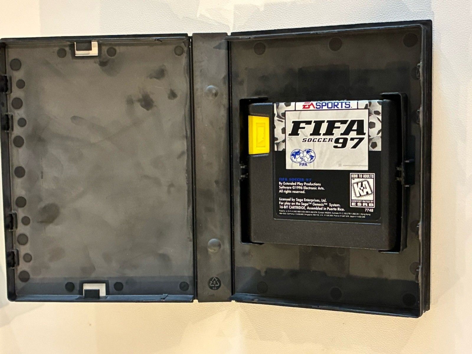 FIFA 97 (Sega Genesis, 1996) – Complete In Box Classic Soccer Game – Tested