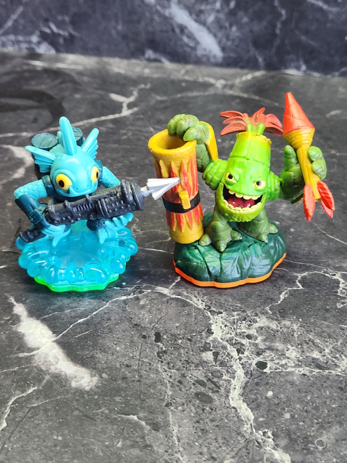 Skylanders Activision Collectible Action Figure Lot Assorted 30 + 3 Portals/card