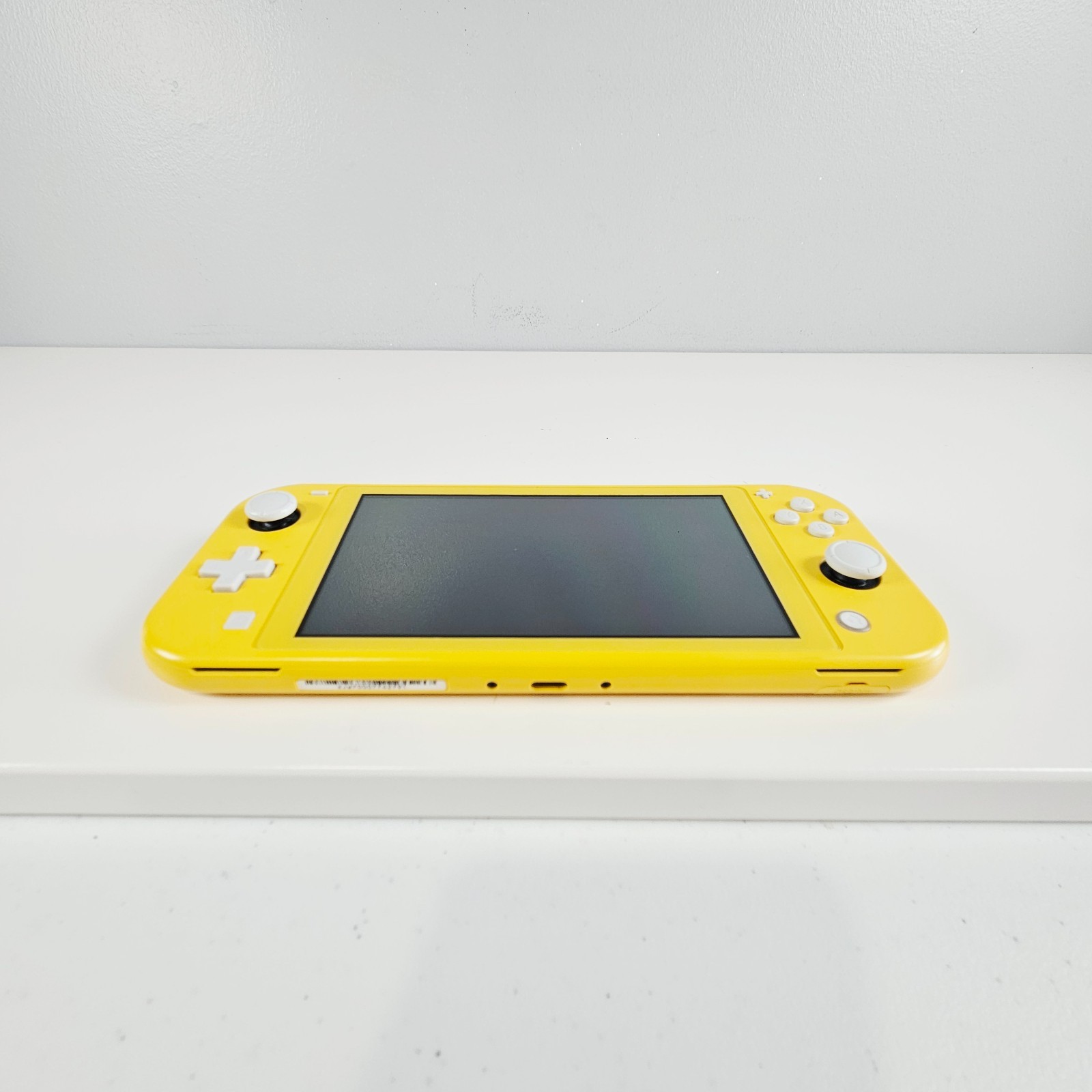 Nintendo Switch Lite Yellow 32GB 720p Wi-Fi Handheld Console HDH-001 Tested