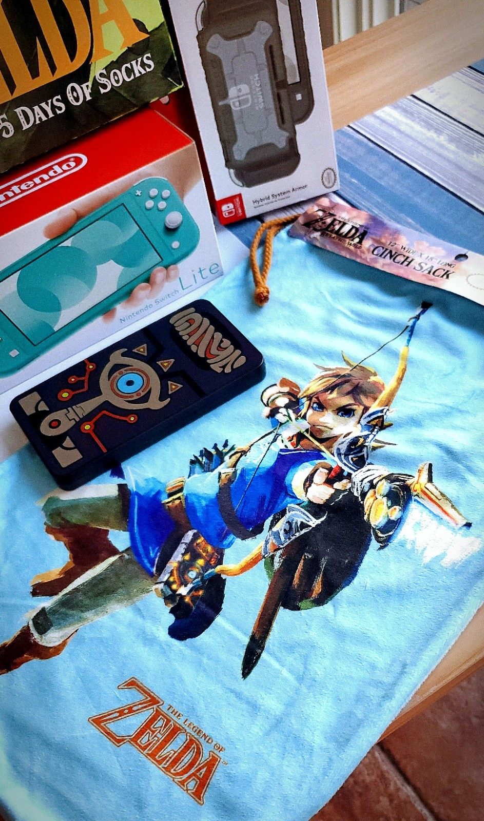 🔥🆕🔰 LEGEND OF ZELDA: Tears Of The Kingdom Nintendo Switch Lite Console Bundle