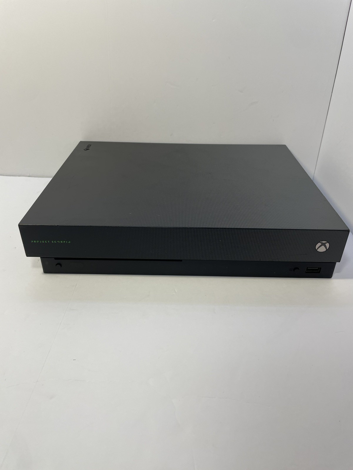 Xbox One X Project Scorpio Edition | 1TB | Controller | RESTORED NEW T PASTE