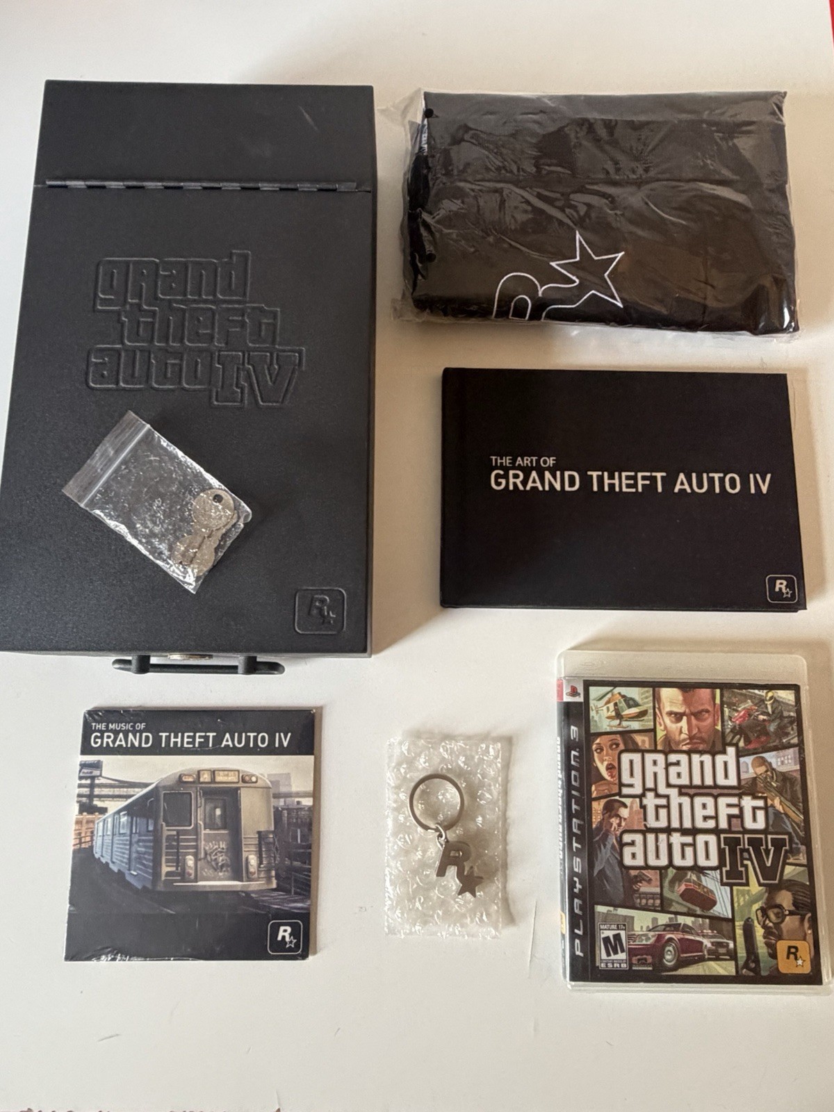 Grand Theft Auto IV Special Edition Lockbox PS3