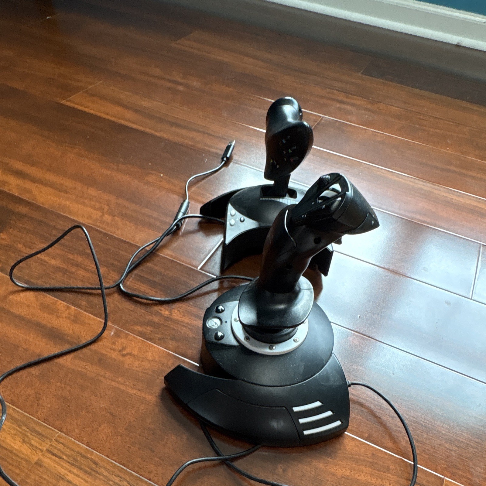 Thrustmaster Flight Stick Joystick & Throttle Quadrant Set Multi-Platform Black