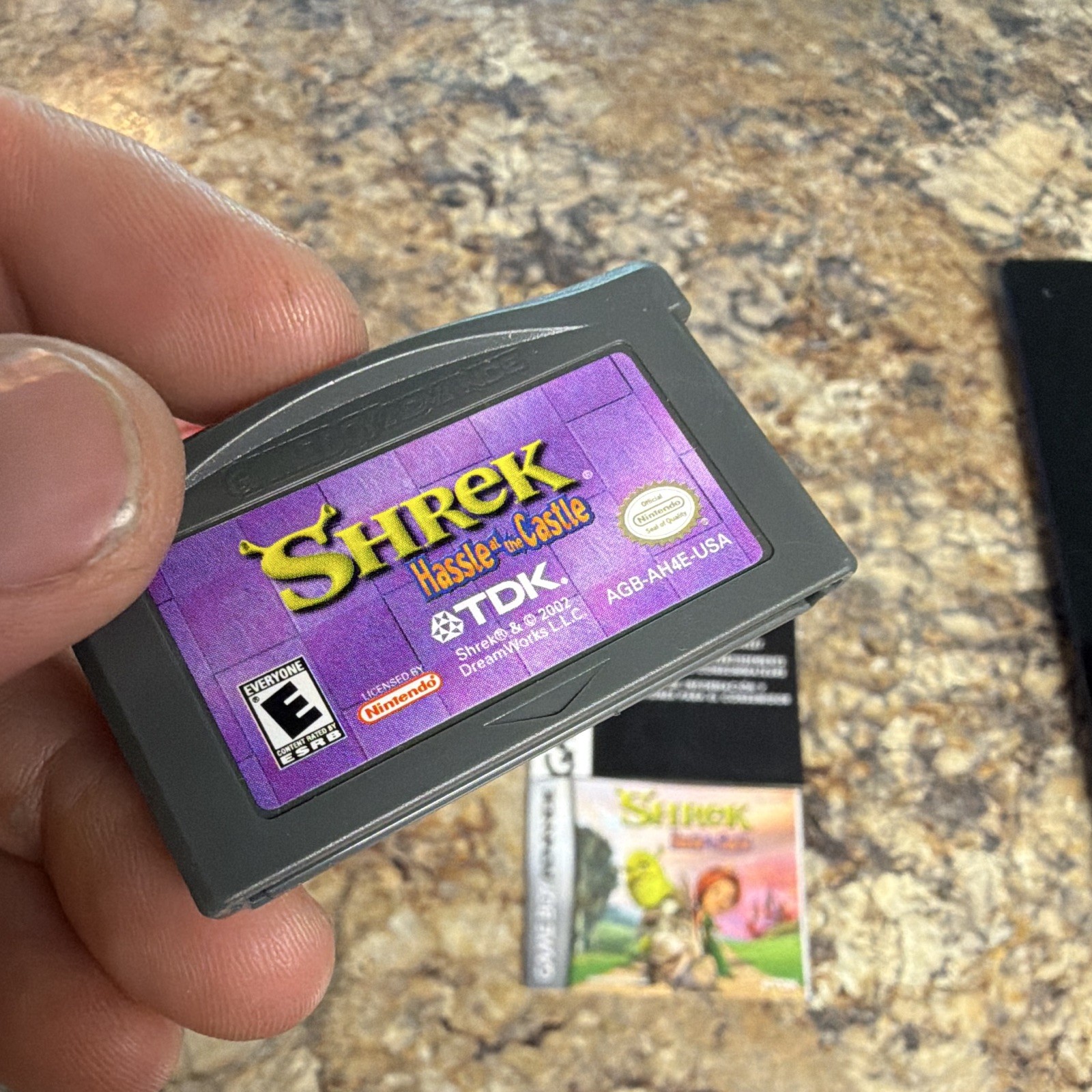 TDK Shrek: Hassle at the Castle (GBA) Manual Included NTSC-U/C E 2002