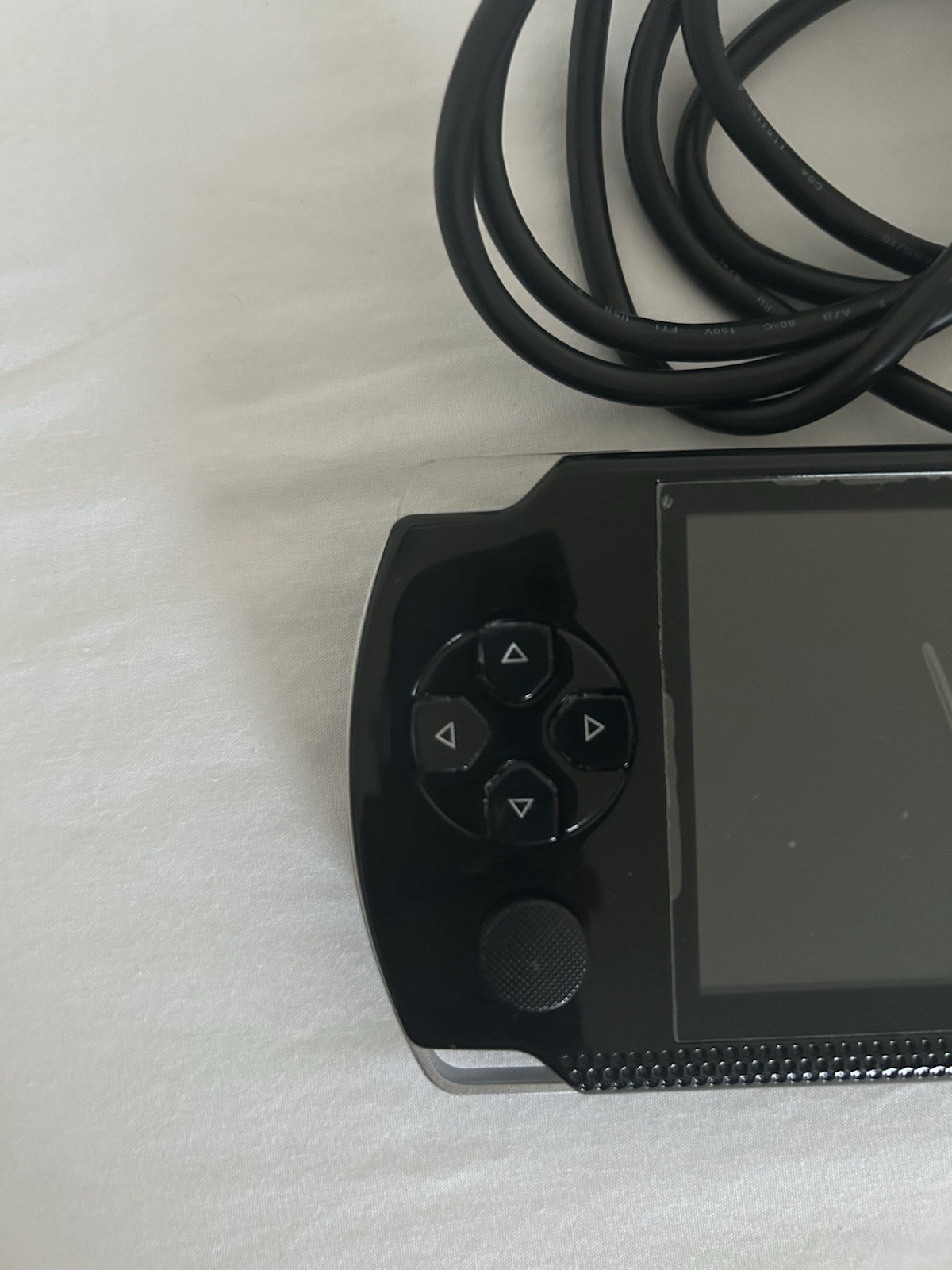 PSP X6 Handheld Game Machine 8GB High Definition Color Screen With Power Cable