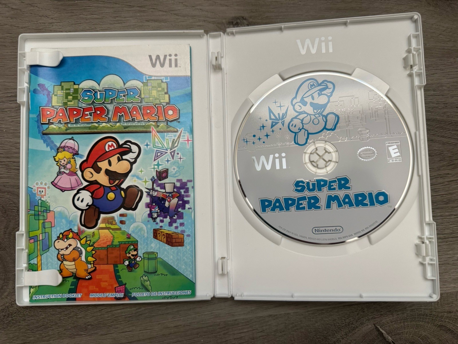 Nintendo Super Paper Mario Nintendo Wii 2007 Complete w/ case and manual
