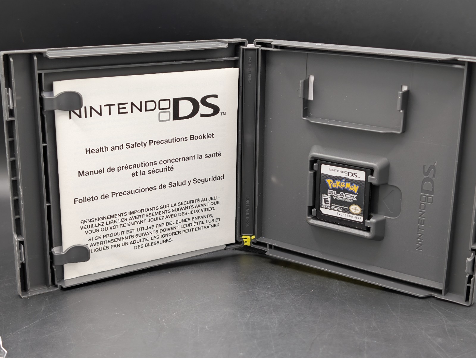 Pokemon Black Version ( Nintendo DS ) Authentic – Custom Cover Art – Tested