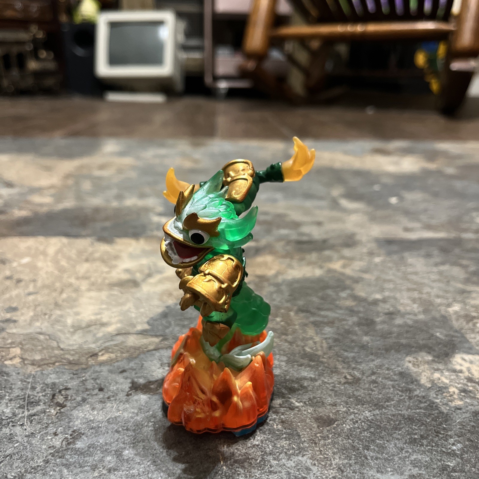 Skylanders Swap Force Jade Fire Kraken Cracked Bottom! T3