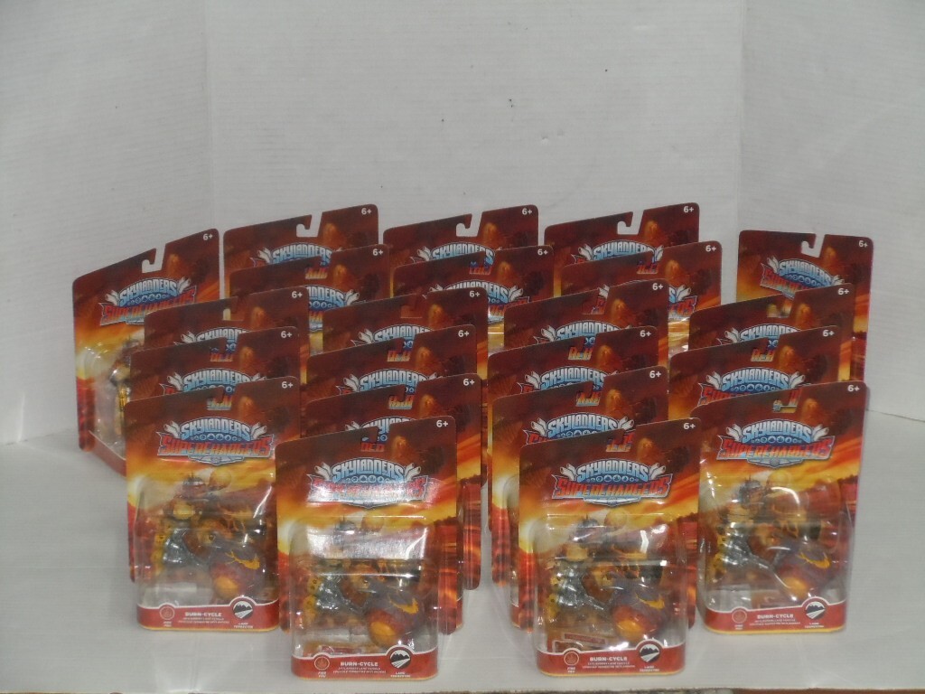 2015 ACTIVISION SKYLANDERS SUPERCHARGERS BURN CYCLE LOT OF (22) BRAND NEW SEALED