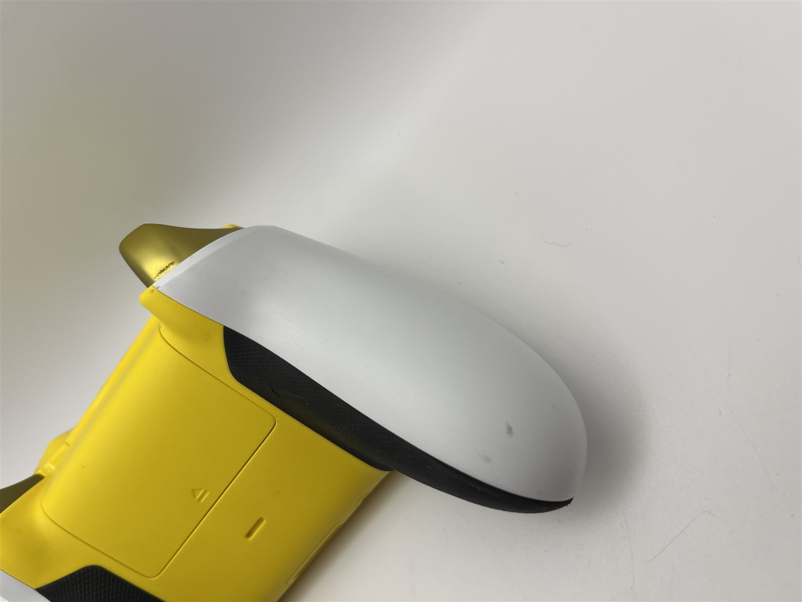 XBOX ONE Wireless Controller White Gold Yellow Accents Custom Model 1708