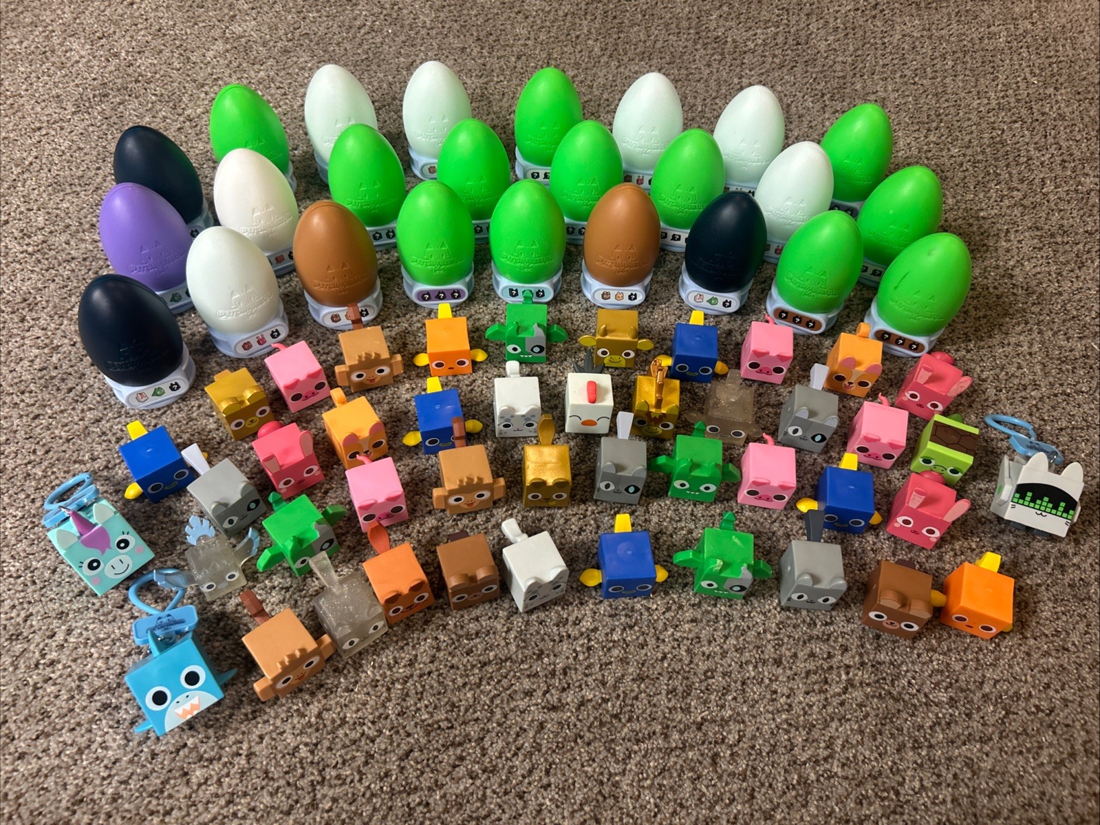 Pet Simulator X Series Large Lot Eggs Figures Keychains