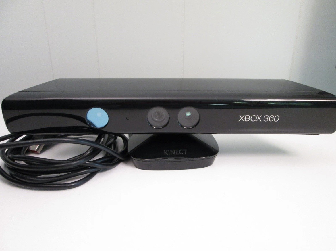 Xbox 360 E 250GB Console with Controller/Kinect/All cords/5 Games/Serviced/Nice!