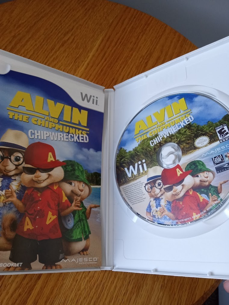 Alvin and the Chipmunks: Chipwrecked (Nintendo Wii, 2011) Complete