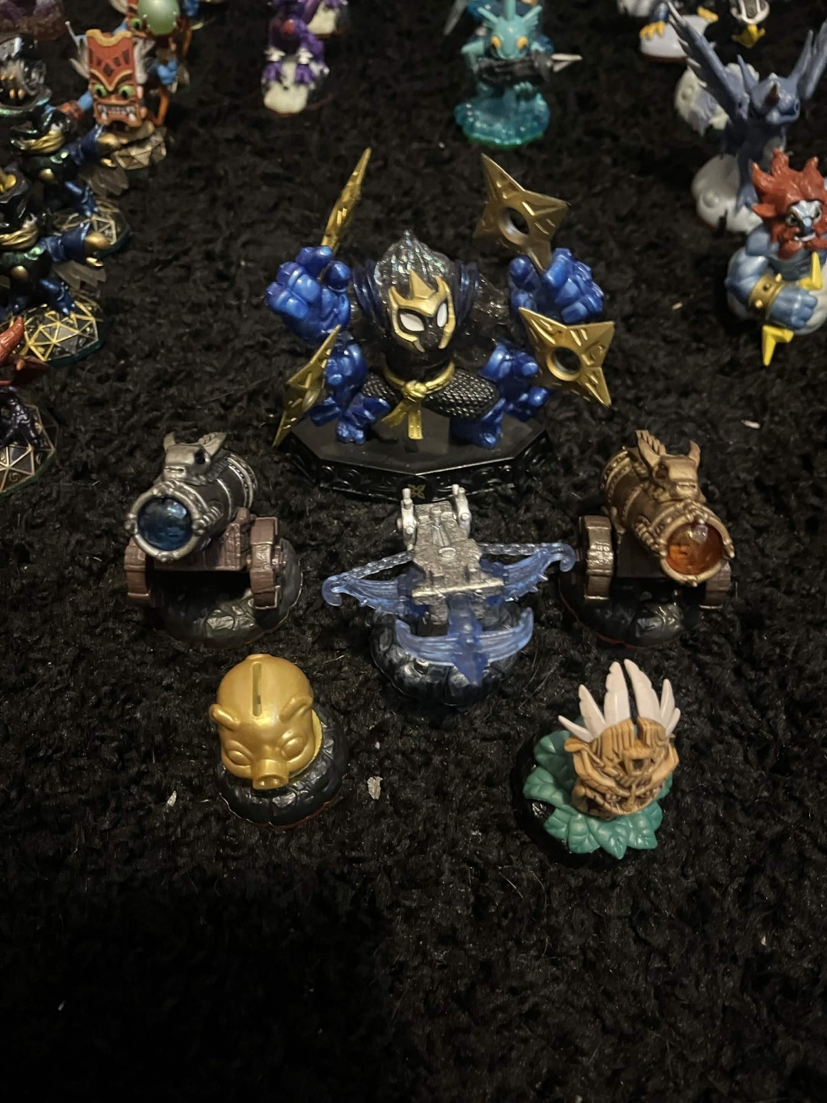 45 Skylander figures! 5 Magic items and 2 vehicles (Good condition and working!)