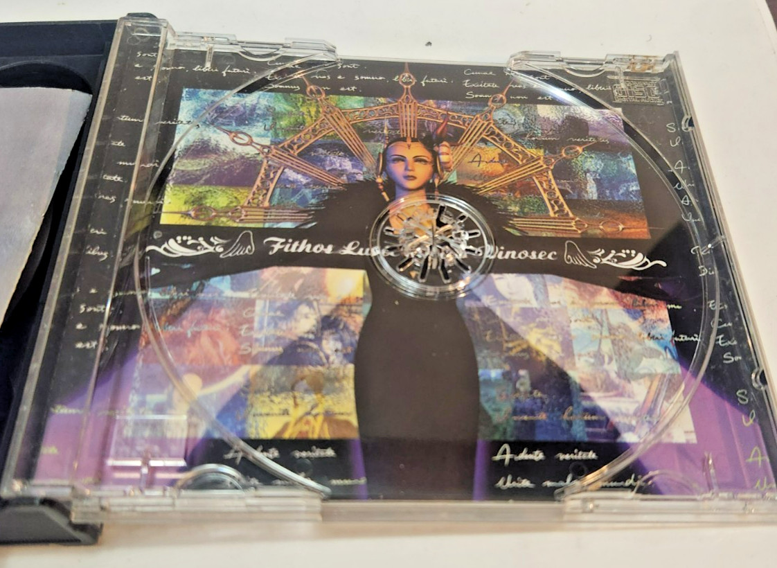 Final Fantasy VIII Playstation 1 Game Case 2 Manuals and 4 Discs
