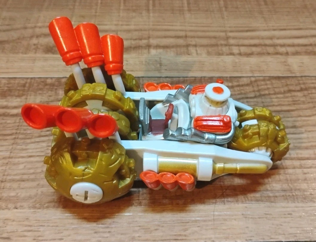 Skylanders Superchargers Gold Rusher Land Vehicle SKY30