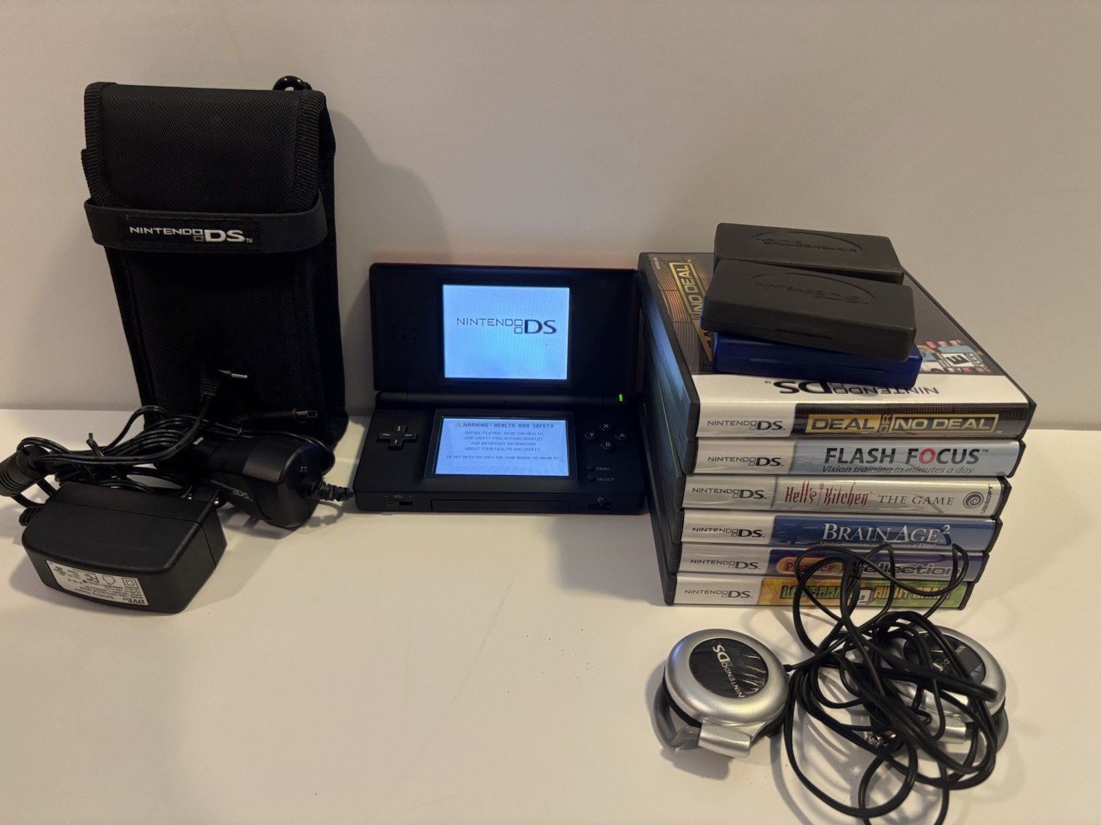 NINTENDO DS LITE PERFECT CONDITION BUNDLE WITH CASE & 6 GAMES – TESTED WORKING