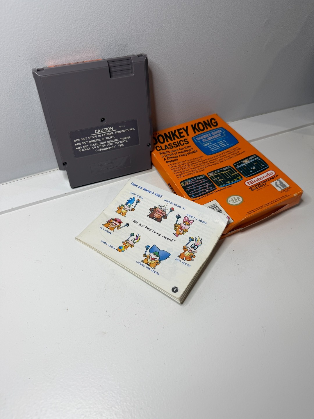 Donkey Kong Classics Nintendo NES 1988 Complete In Box CIB Original Nintendo