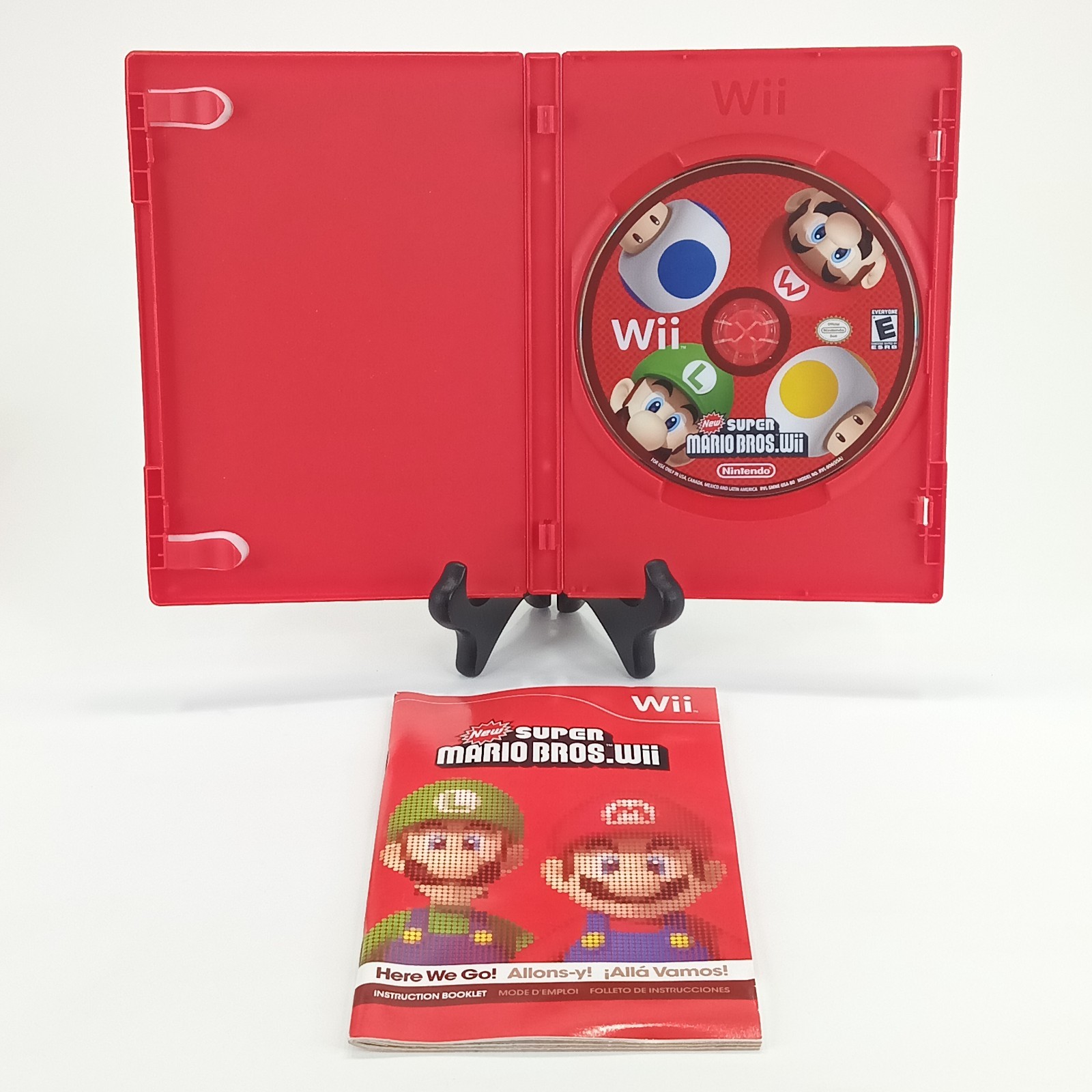 New Super Mario Bros. Wii Video Game With Booklet (Nintendo Wii, 2009) Tested