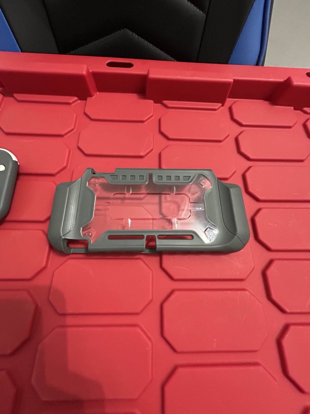 Nintendo Switch Lite + Grip Case + Splatoon 2 (Authentic) Game