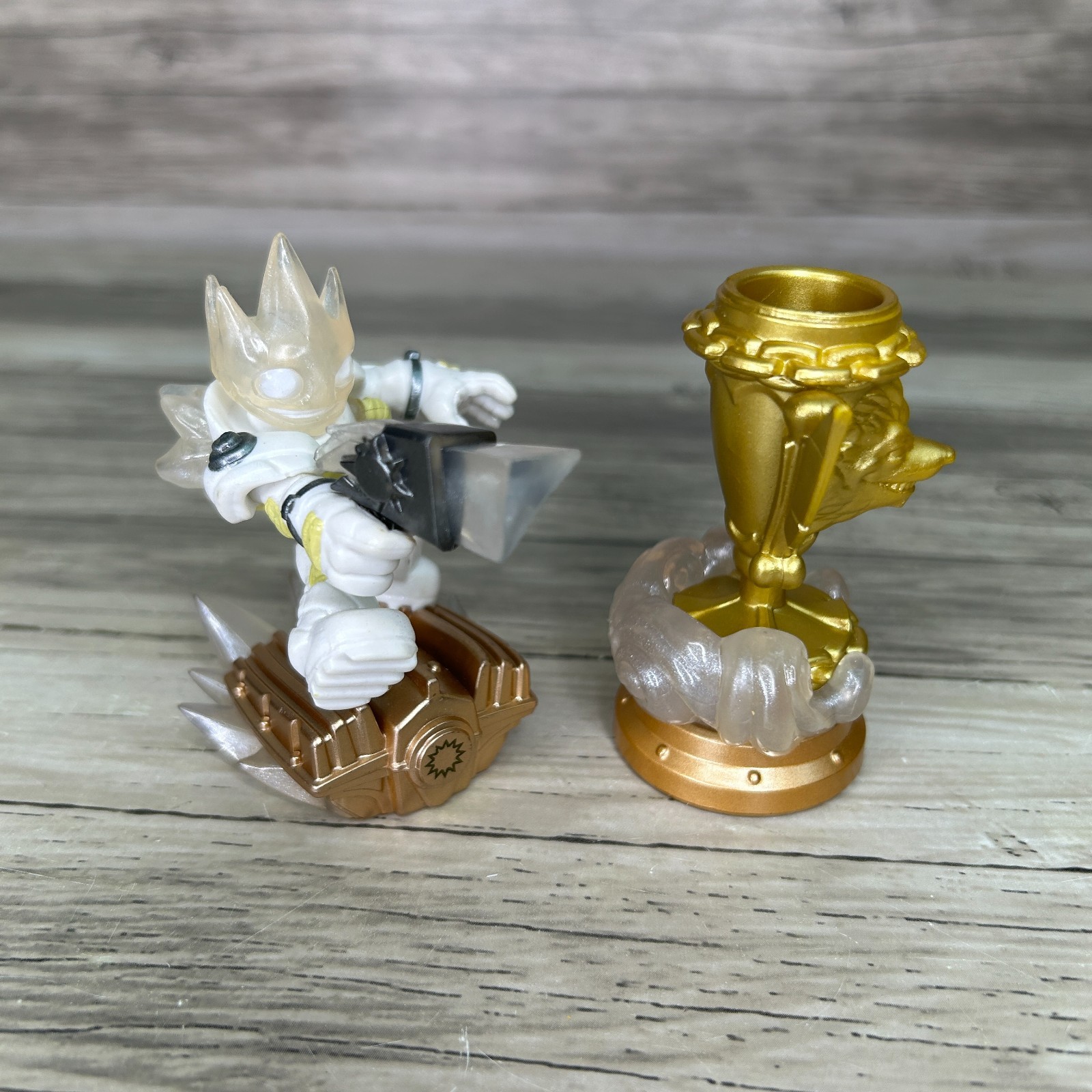Skylanders SuperChargers Sky Racing Astroblast Trophy