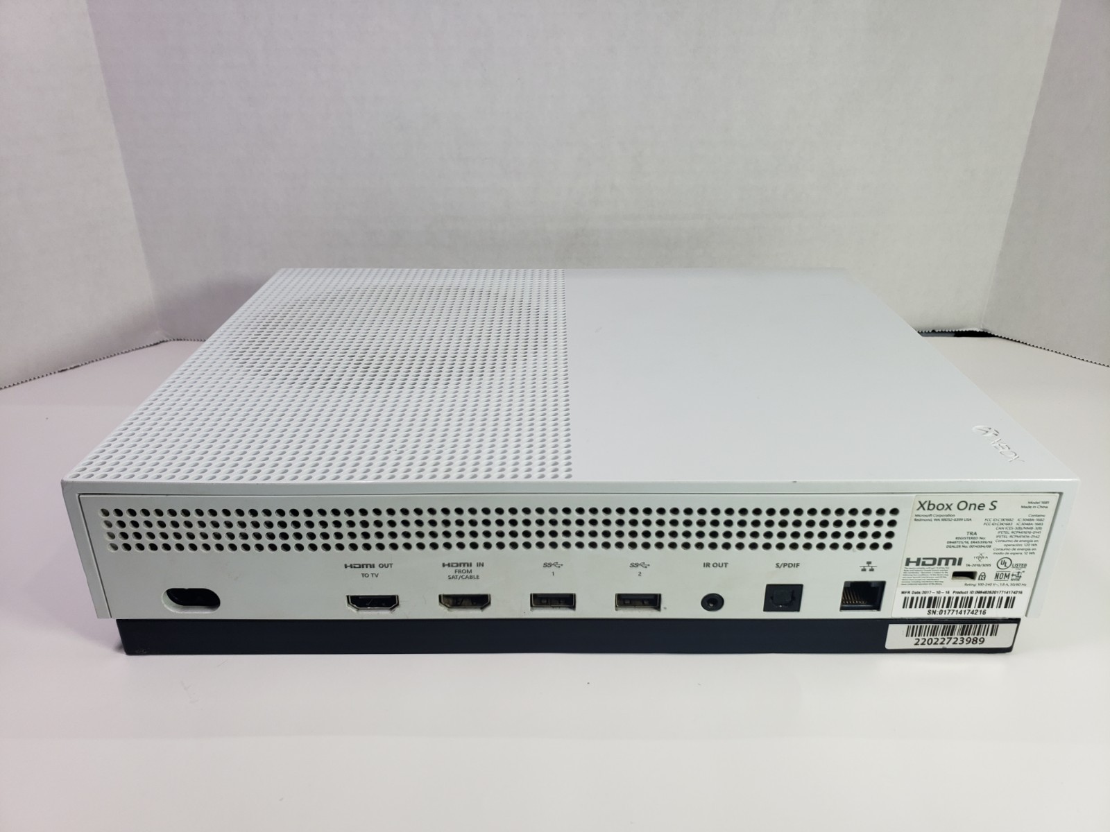 Microsoft Xbox One S 500GB Video Game Console Bundle. Tested/working