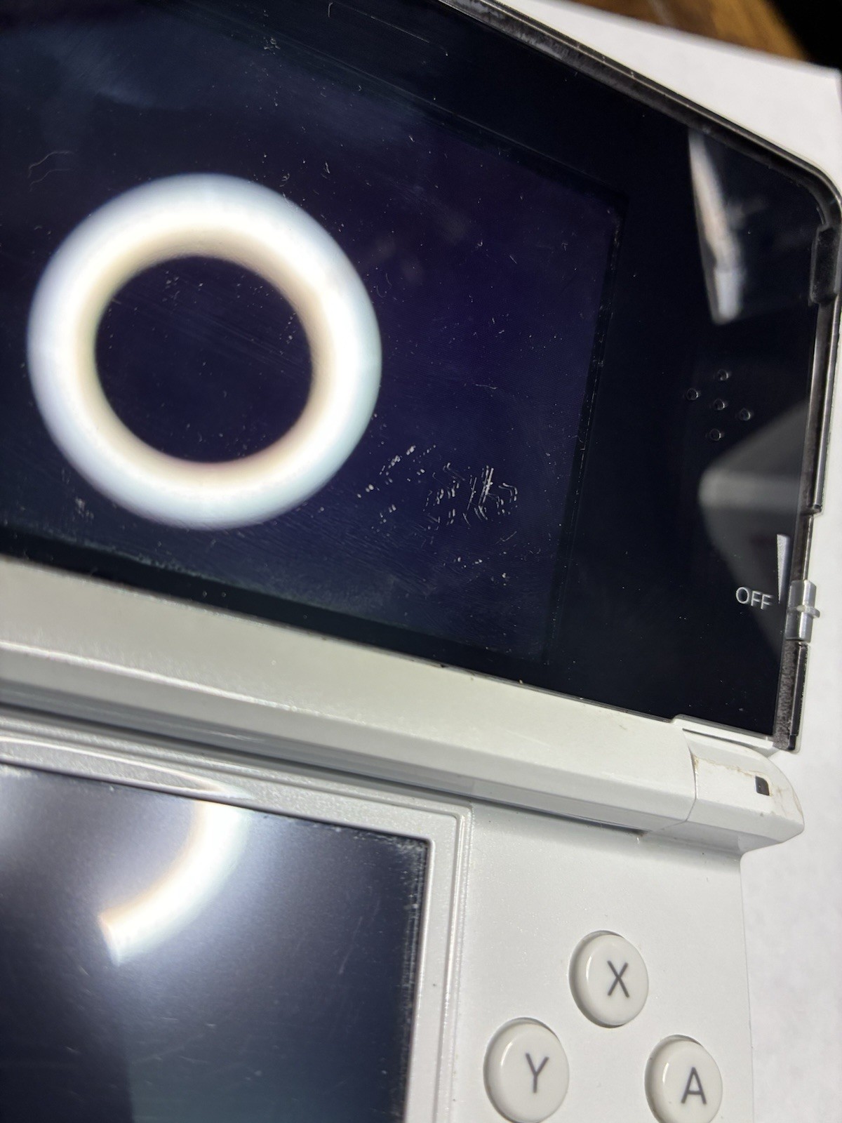 Nintendo Nintendo 3DS White Handheld System w/ Wi-Fi, Headphone Jack