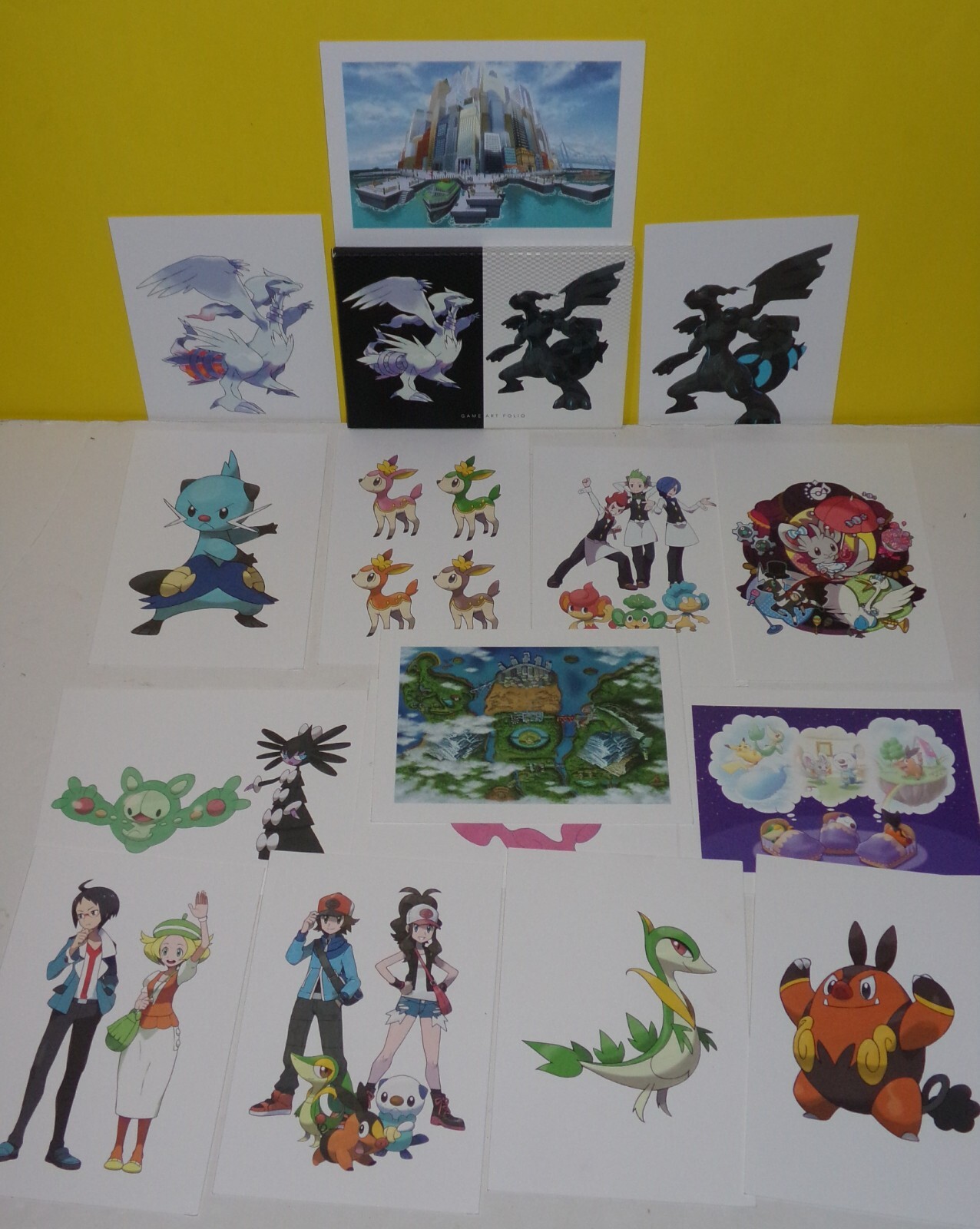 Nintendo Pokemon Black and White Game Art Folio 15 (5″ x 7″ Cards)
